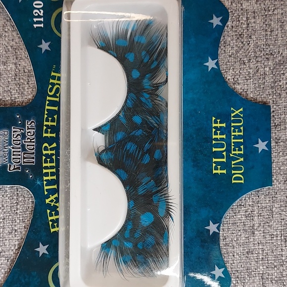 Wet n Wild Fantasy Makers Feather Fetish Self Adhesive False Eyelashes 11202s - Picture 4 of 5
